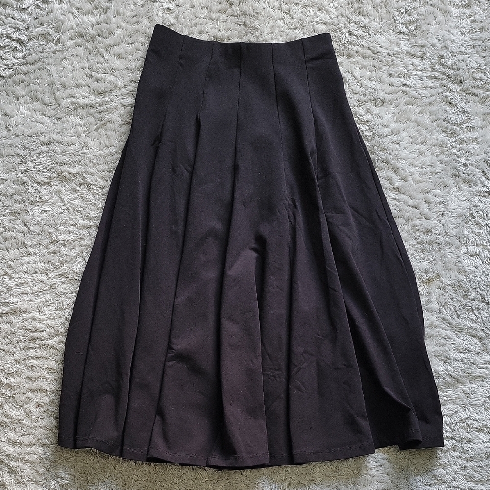 Black Midi A-Line Pleated Skirt
